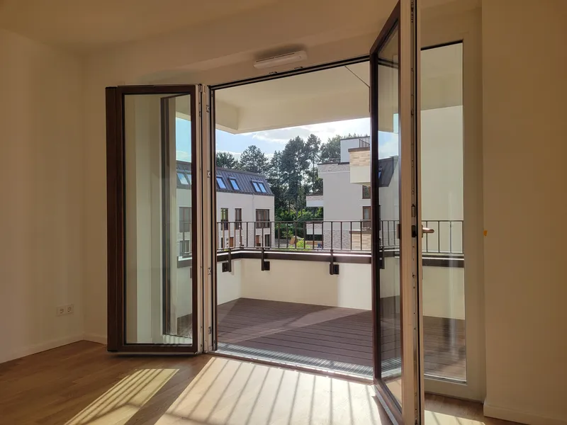 Erstbezug 2026: Moderne 3-Zimmer-Neubauwohnung mit Einbauküche und großem Balkon in Berlin-Weißensee — photo 1